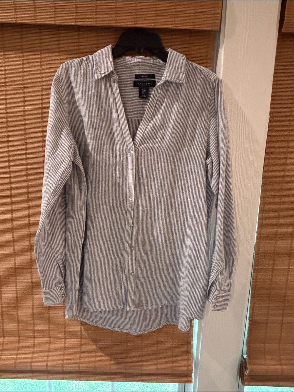 Tahari 100% Linen Blue White Striped Button Down Shirt Women’s Medium